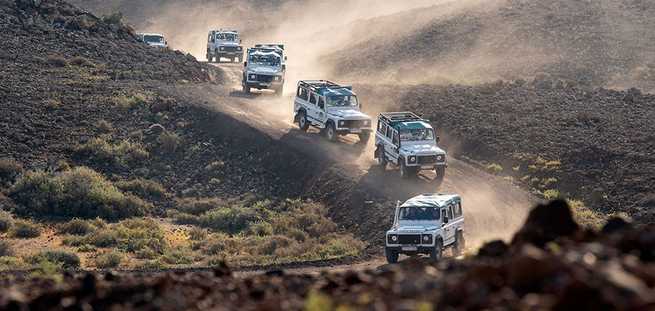 Excursion to Cofete in Fuerteventura in a caravan of jeeps