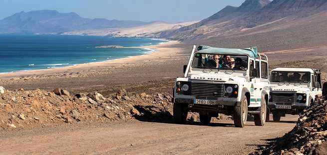 Widok na plażę Cofete na Fuerteventurze w ramach Jeep Safari