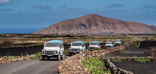 Jeep Safari excursion in Lanzarote by jeep vehicles